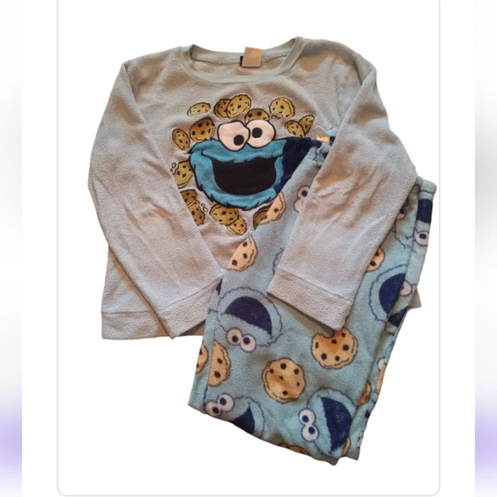 Sesame Street Cookie Monster Plush Fleece Pj's - Picture 1 of 2